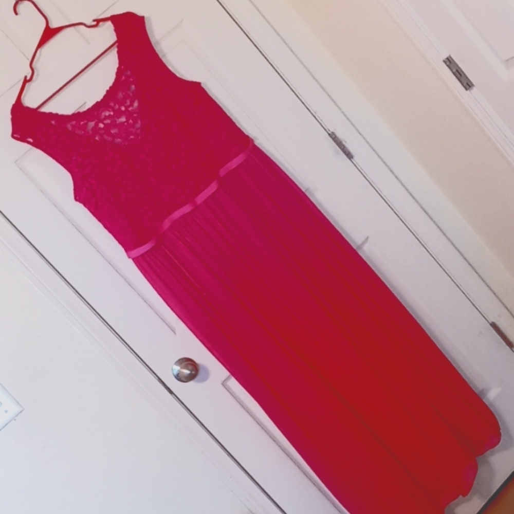 DB Studio Celebrate formal or prom dress. Hot Pink Size 22